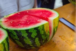 呼市大学免费吃瓜的群,夏日清凉福利大放送!”  第3张 呼市大学免费吃瓜的群,夏日清凉福利大放送!”  第3张