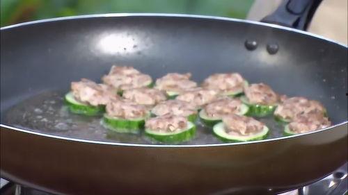 美食娱乐吃瓜酱,揭秘娱乐圈的甜蜜诱惑与趣味瞬间  第2张 美食娱乐吃瓜酱,揭秘娱乐圈的甜蜜诱惑与趣味瞬间  第2张